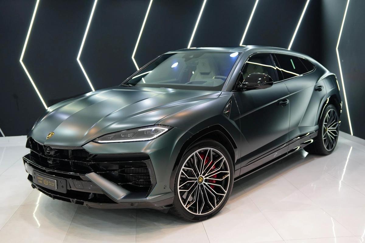 Lamborghini Urus SE 2025-0-0