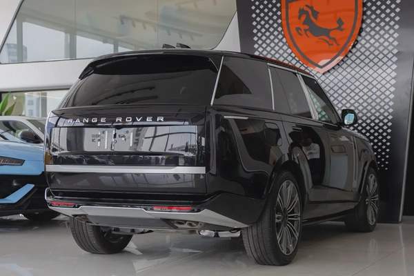 Land Rover | Range Rover | Autobiography P530 | GCC | VIPSeat | Automatic side steps | 2026 (EXPORT)