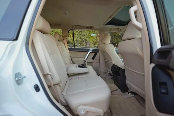 AED 1,932/month | Prado GXR V6 | GCC Specs | REF #T08153