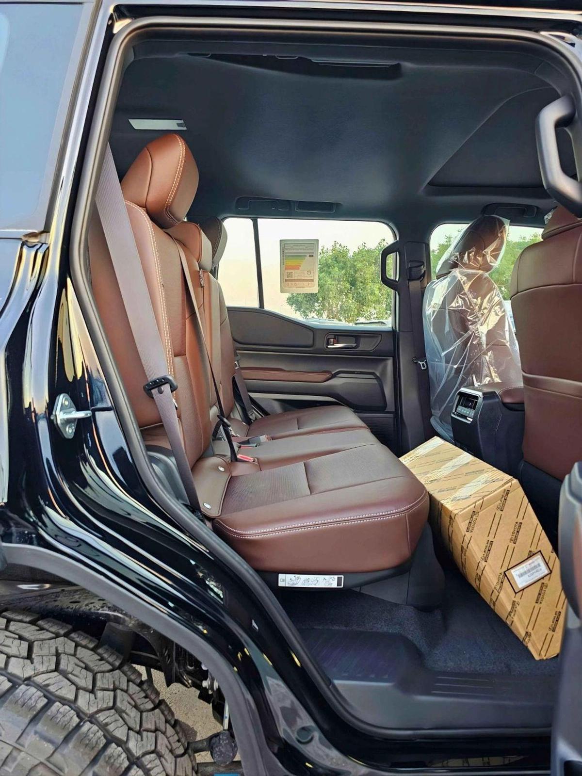 Toyota Prado ADVENTURE TURBO / 2.8L V4 DIESEL / REMOTE ENG START / DRIVER POWER SEAT WITH LEATHER (CODE # P28ADV3-11-11