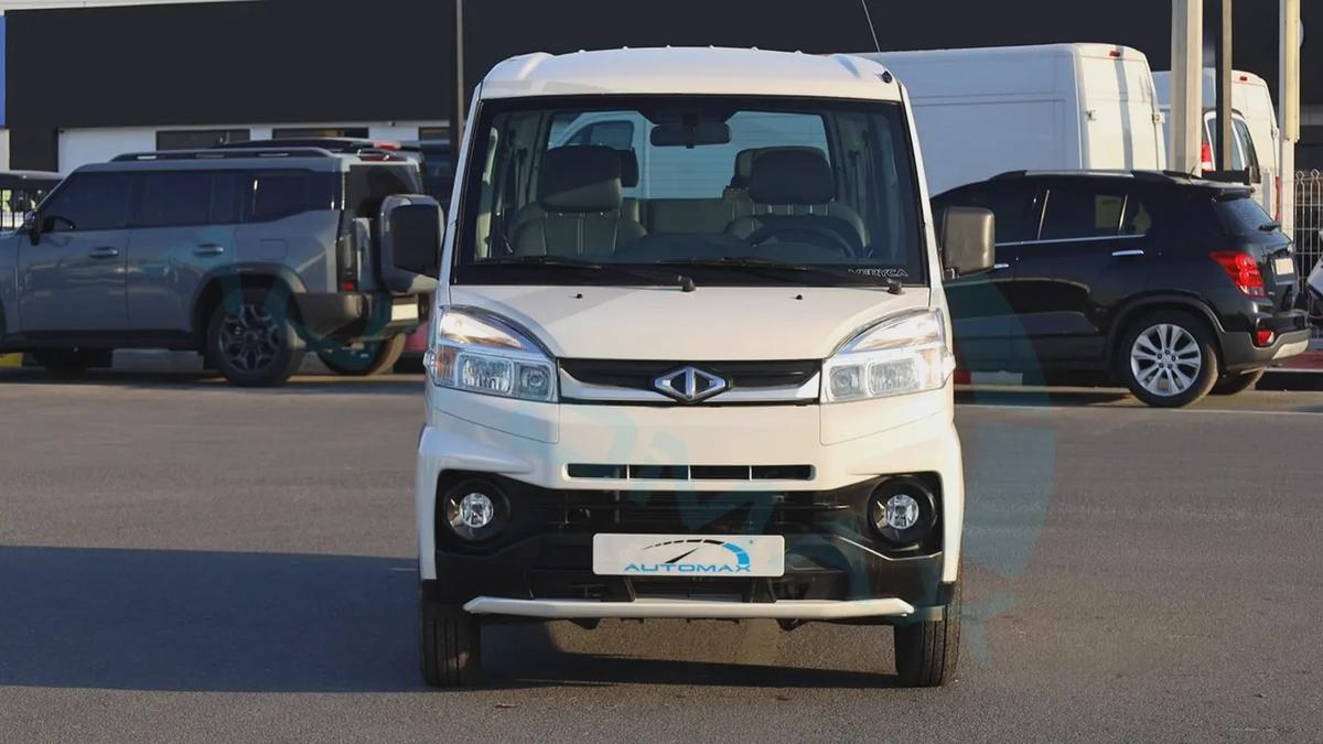 2025 CMC Veryca Window Van 1.5L RWD GCC 0Km With 3 Years Or 100,000 Km Warranty-3-3