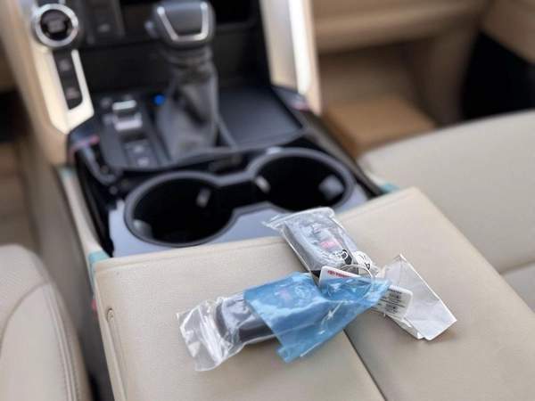 Land Cruiser GXR 3.5L