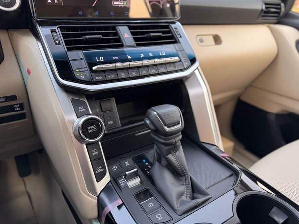Land Cruiser GXR 3.5L