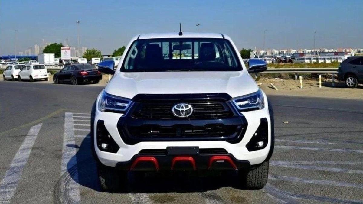 Toyota Hilux DC TRD 4.0L AWD-1-1