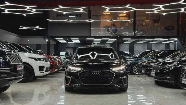 2022 AUDI A4 40TFSI SLINE MINT CONDITION WITH FINANCE AND WARRANTY AVAILABLE