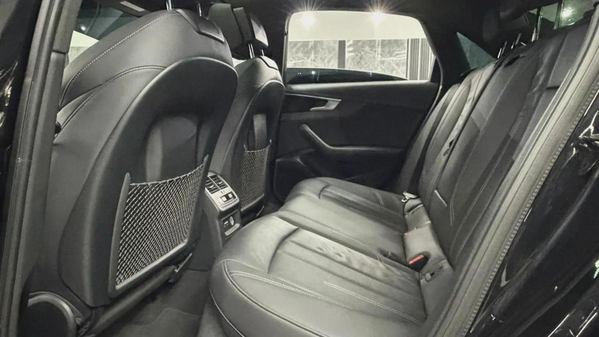 2022 AUDI A4 40TFSI SLINE MINT CONDITION WITH FINANCE AND WARRANTY AVAILABLE-9-9