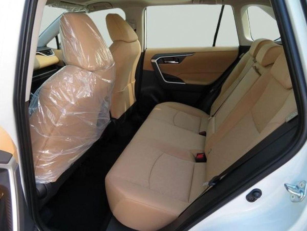 Toyota RAV4 2025 TOYOTA RAV4 AWD XLE 2500cc Petrol Zero KM-5-5