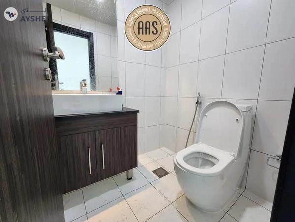 Direct from owner/spacious 1bhk with storage/no commission/rent75k/arjan dubai