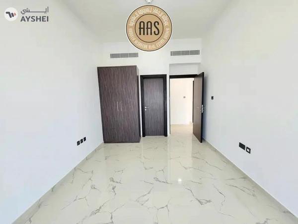 Direct from owner/spacious 1bhk with storage/no commission/rent75k/arjan dubai