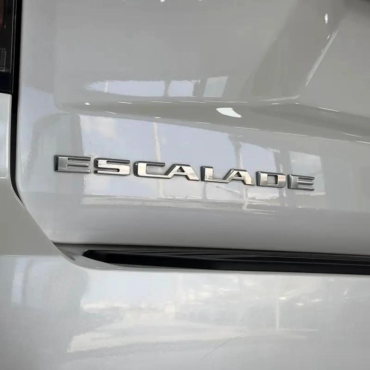 2024 Cadillac Escalade Premium Luxury-2-2