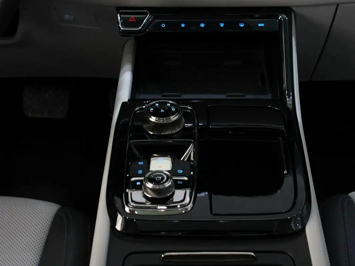 2024 - Ford Teritory Titanum V4 - GCC-9-9
