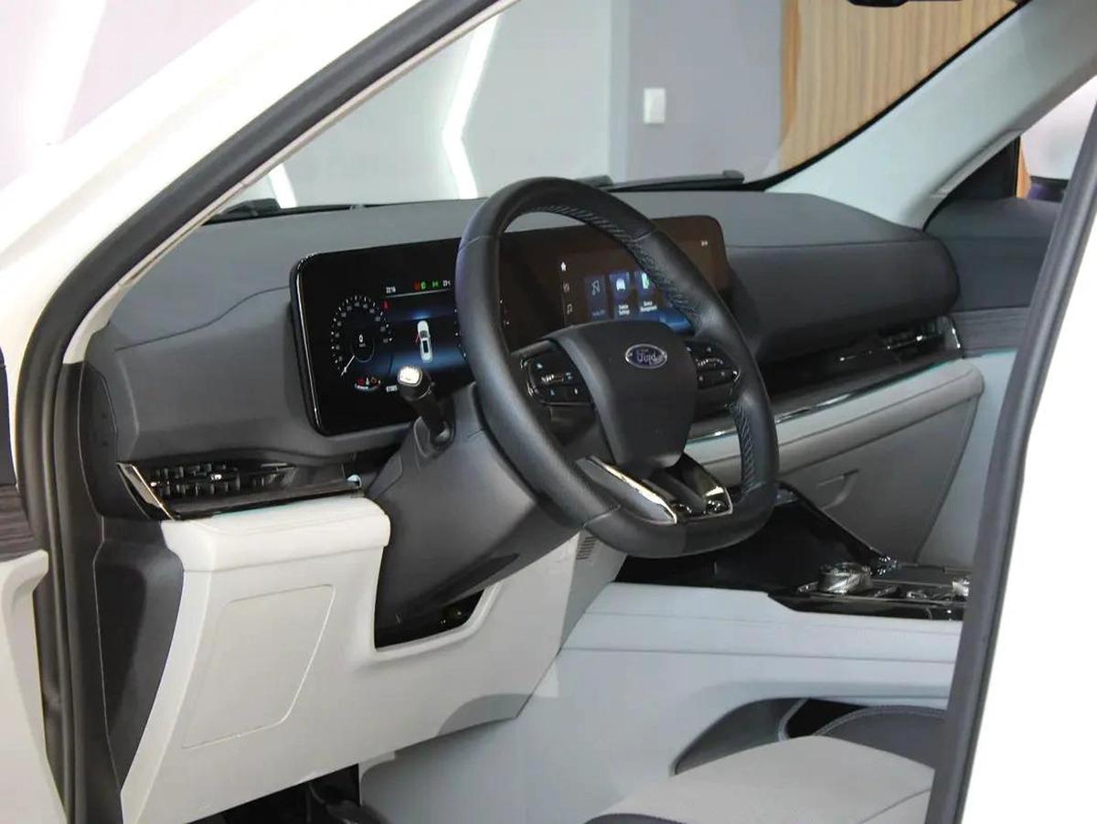 2024 - Ford Teritory Titanum V4 - GCC-5-5