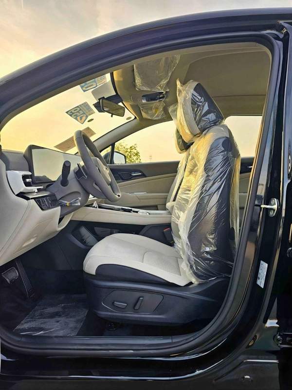 Kia Sportage PREMIUM SMART VERSION / 1.5L V4 PETROL / 360 CAMERA / PANORAMIC ROOF (CODE # KSRP)