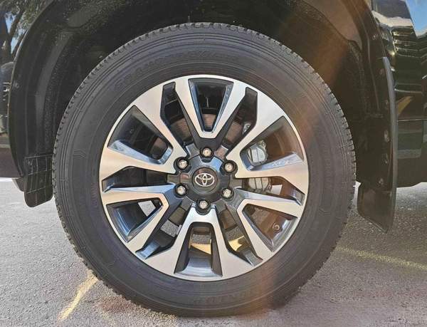 Toyota Prado GXR / 4.0L PETROL / SUNROOF / COOL BOX / DVD+CAMERA / AUTO AC / (CODE # PSR40GXRU) *RAMADAN OFFER*