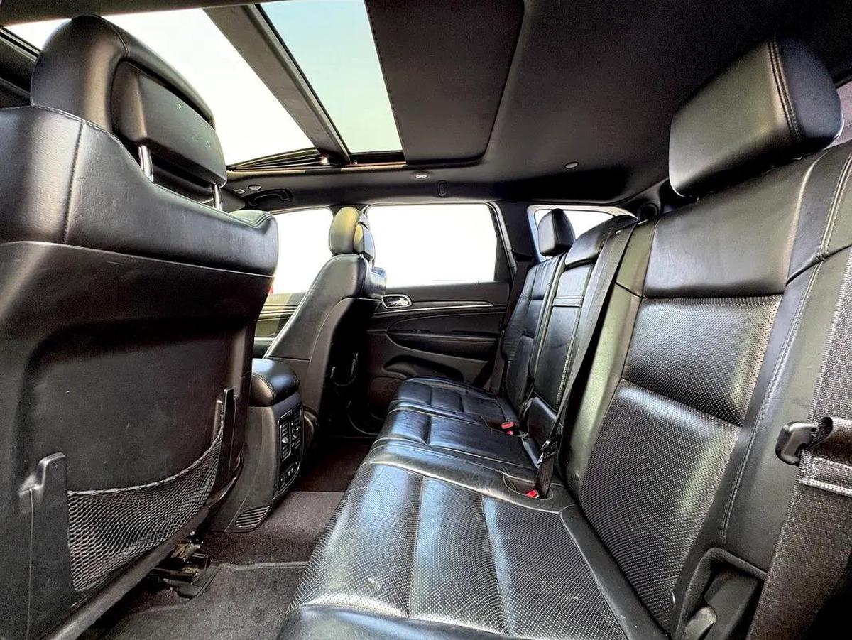 AED 1,370 P.M | 0% DOWN PAYMENT | JEEP GRAND CHEROKEE LIMITED | 2018 | GCC SPECS-6-6