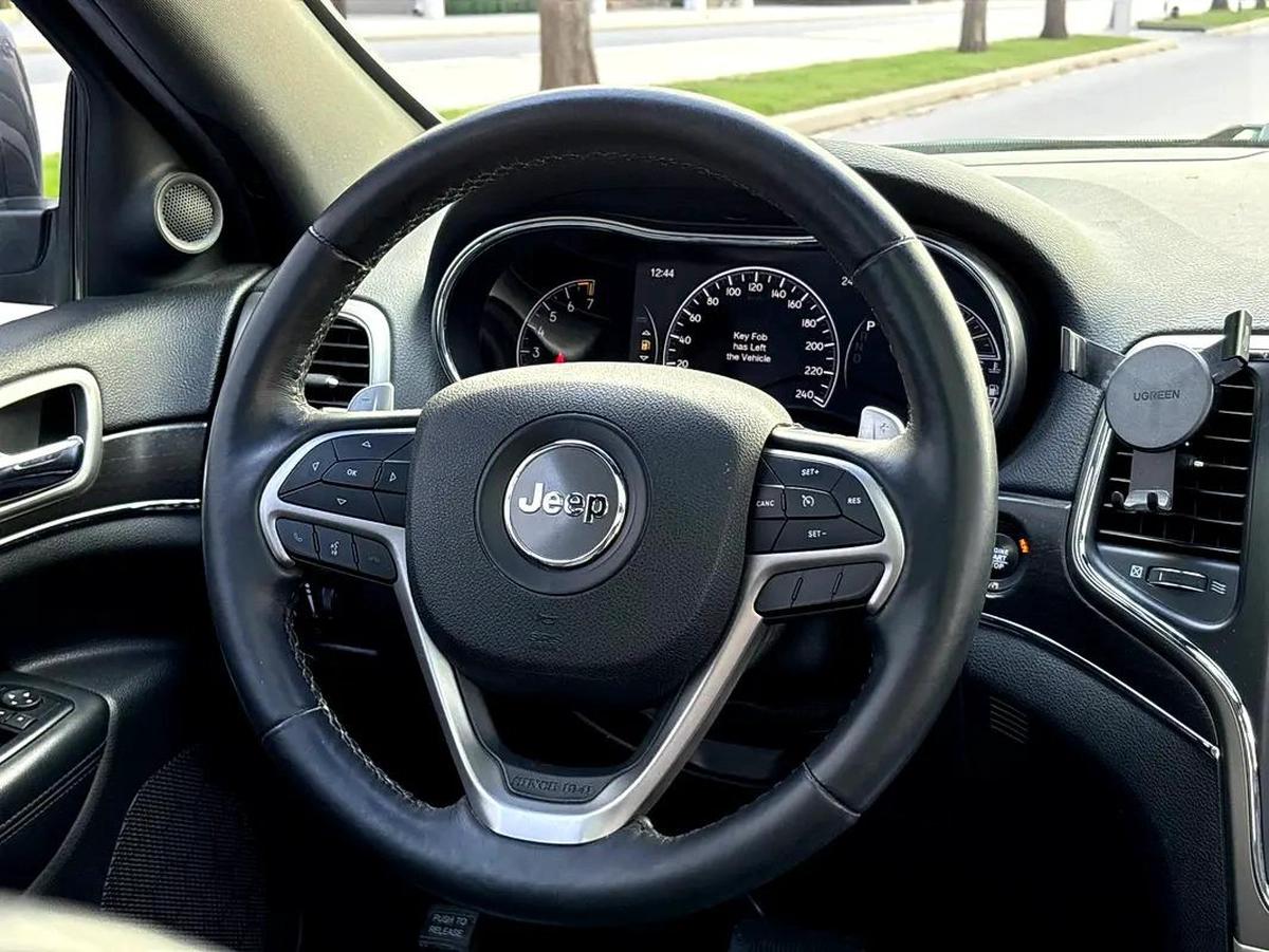 AED 1,370 P.M | 0% DOWN PAYMENT | JEEP GRAND CHEROKEE LIMITED | 2018 | GCC SPECS-2-2