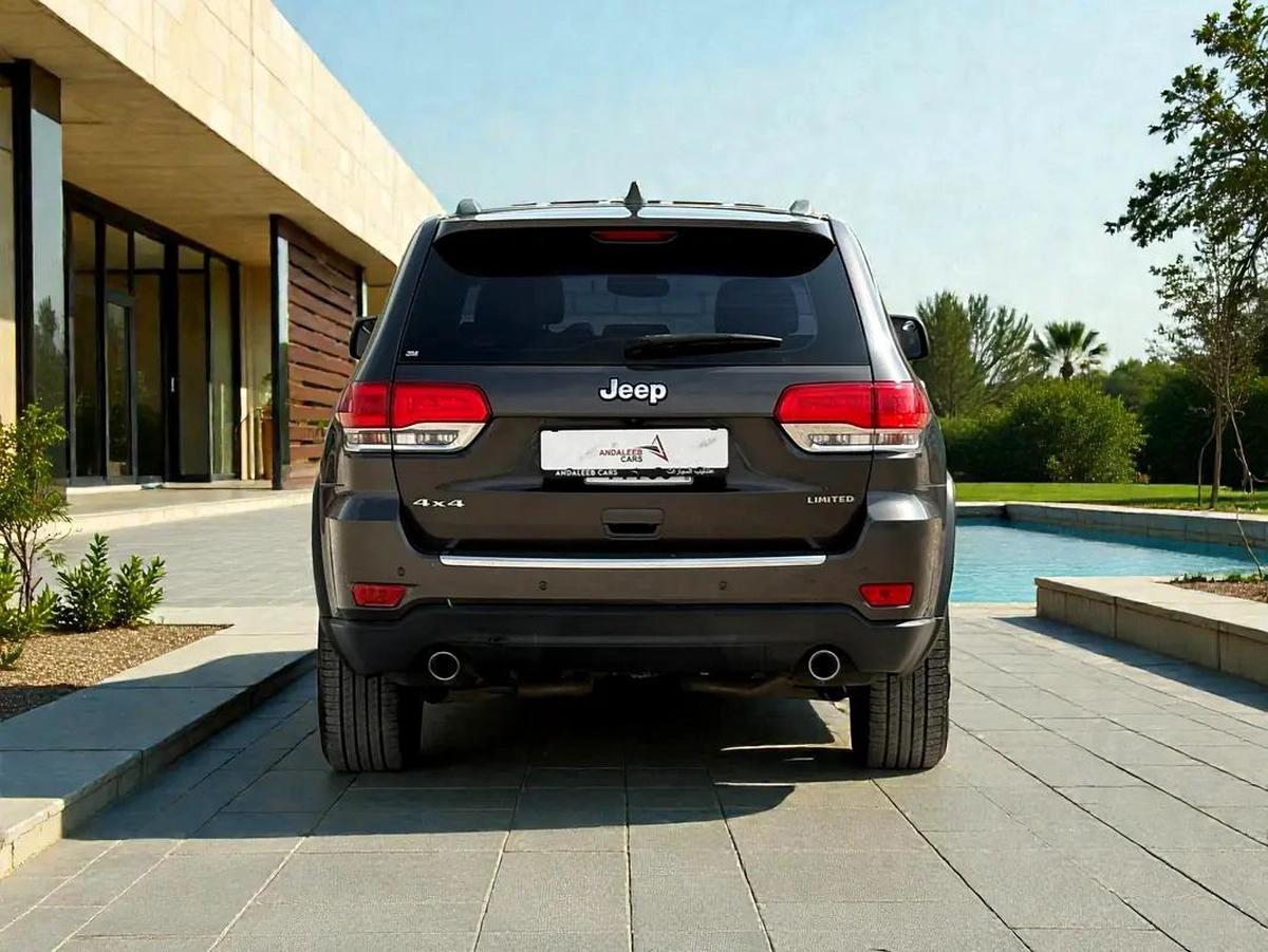 AED 1,370 P.M | 0% DOWN PAYMENT | JEEP GRAND CHEROKEE LIMITED | 2018 | GCC SPECS-13-13
