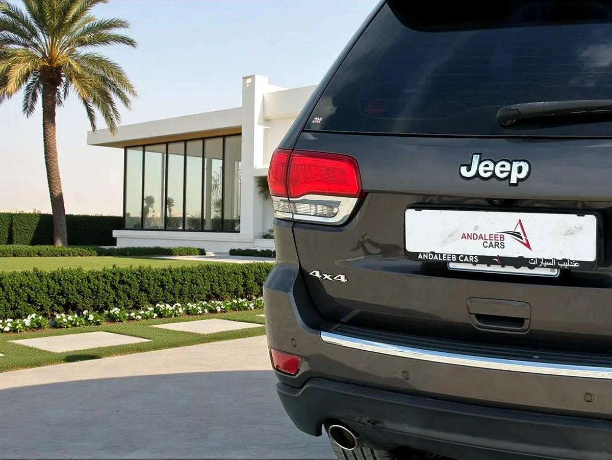 AED 1,370 P.M | 0% DOWN PAYMENT | JEEP GRAND CHEROKEE LIMITED | 2018 | GCC SPECS-5-5