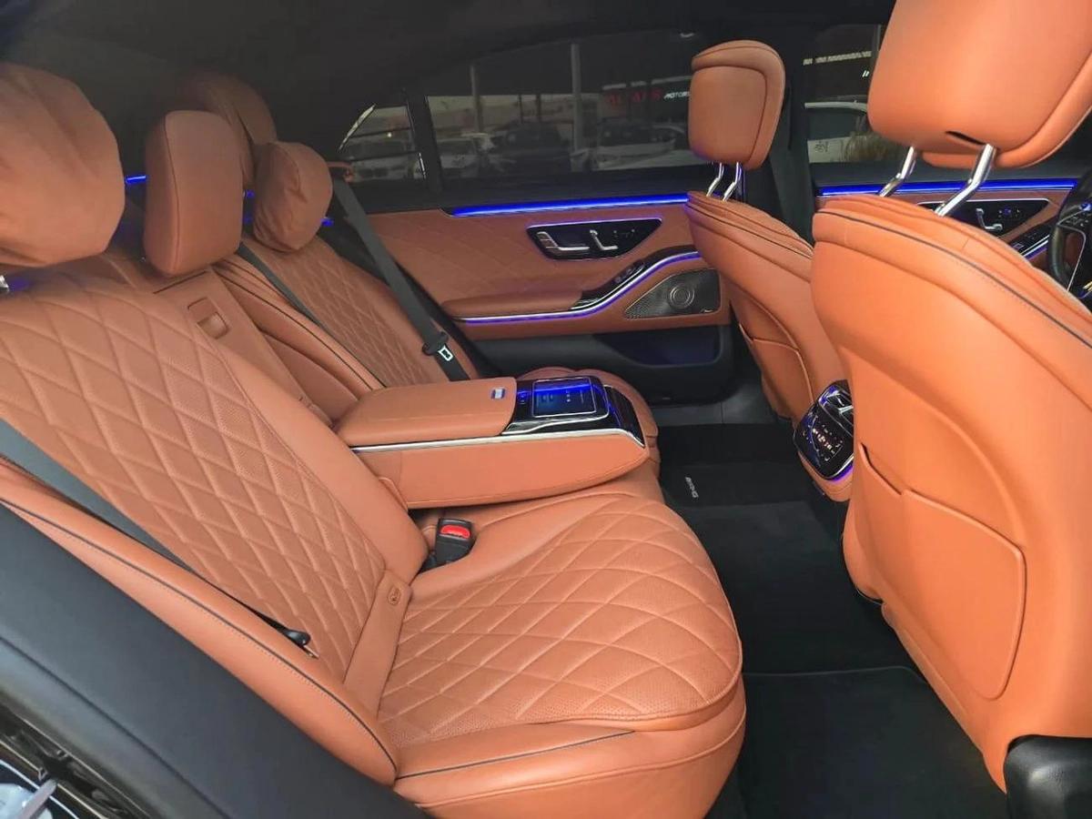 Mercedes Benz S500 4MATIC L-15-15