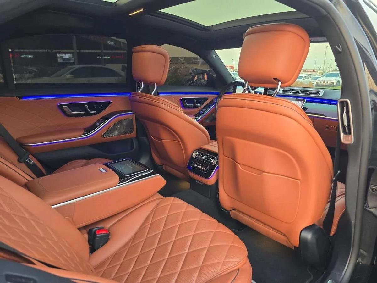 Mercedes Benz S500 4MATIC L-1-1