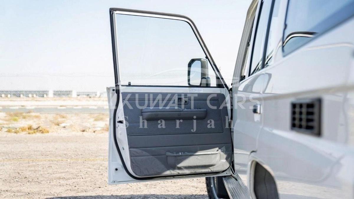Toyota Land Cruiser 70 Land Cruiser Hard Top LC76 4.2D MT 5door MY2024-9-9