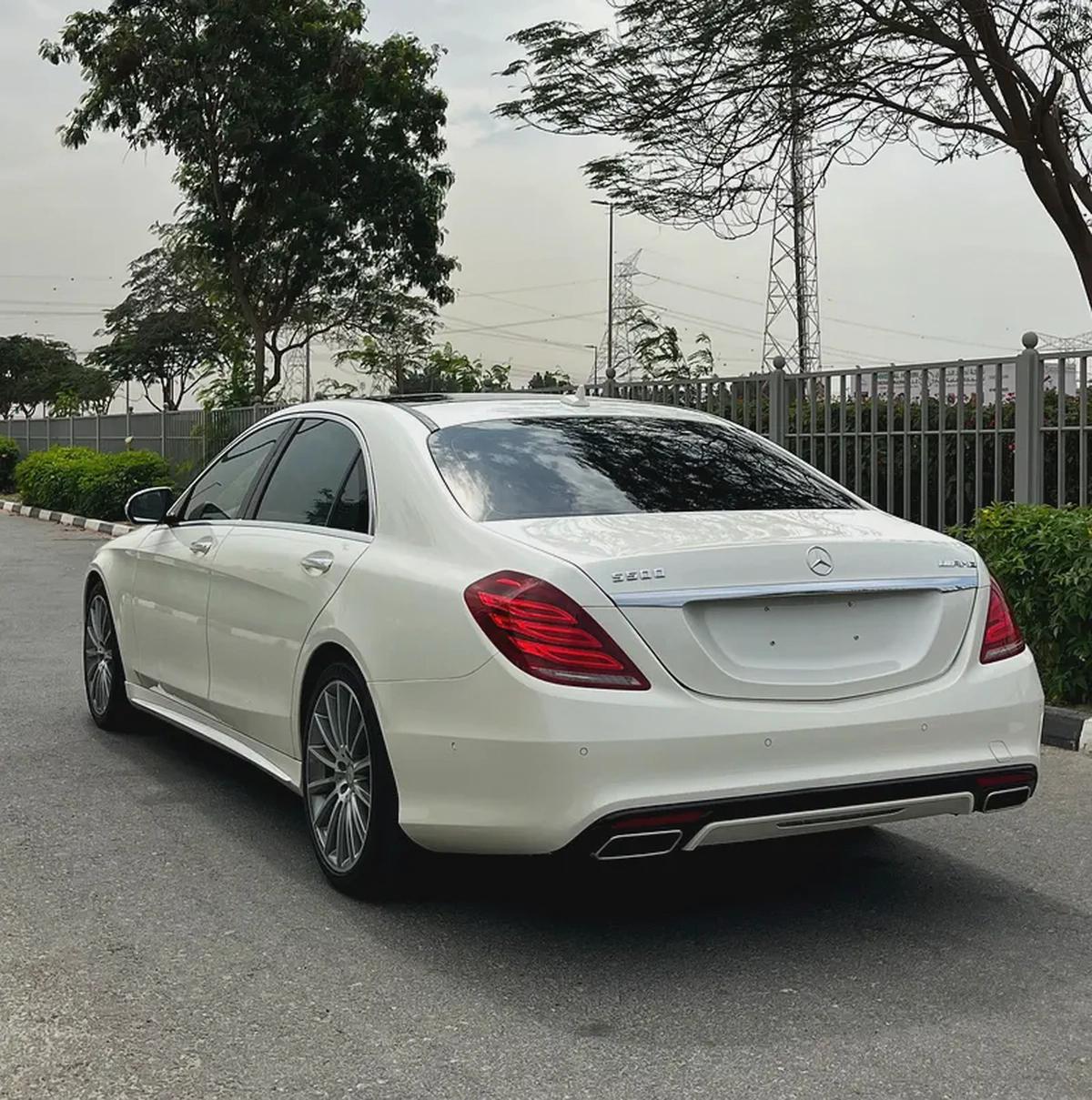 Mercedes S 400 AMG Gcc First owner with service history no paint Accident-6-6