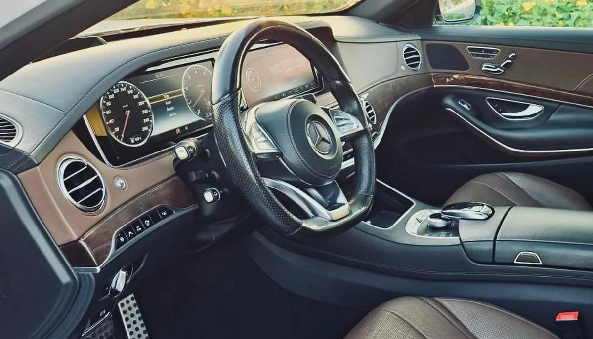 Mercedes S 400 AMG Gcc First owner with service history no paint Accident-11-11