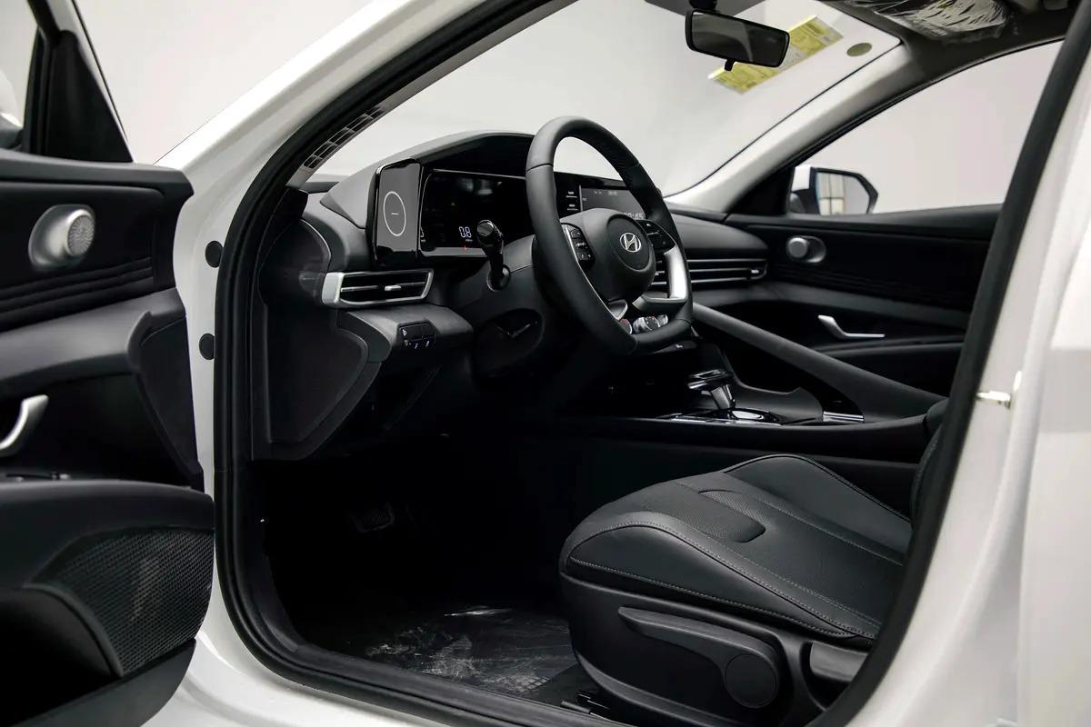 Hyundai Elantra GLX Elite-6-6