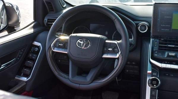 Toyota Land Cruiser land cruiser vxr diesel 3.3L MY2024