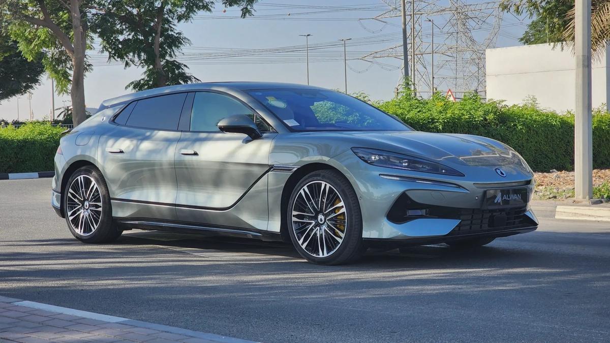 BYD DENZA Z9 GT (Green)-0-0