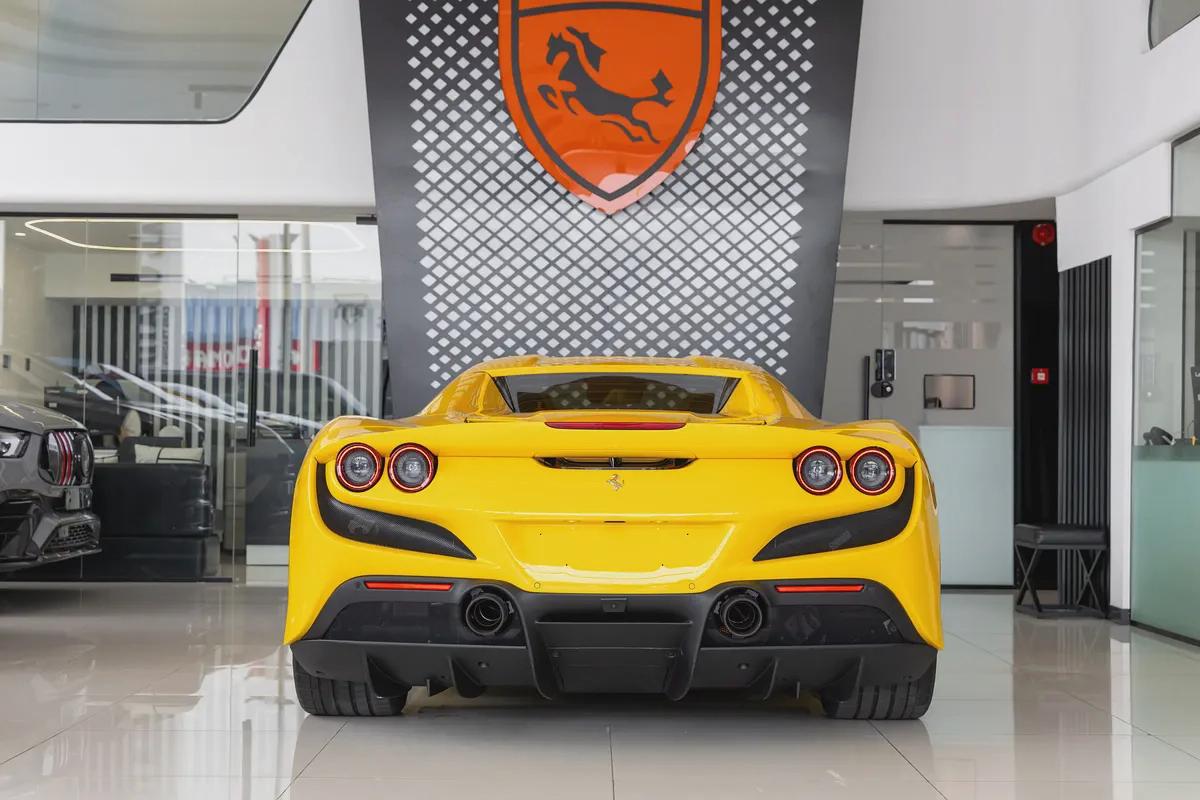 Ferrari F8 Spider | Pristine | Fully Carbon Interior Exterior | Carbon Steering Paddles-7-7