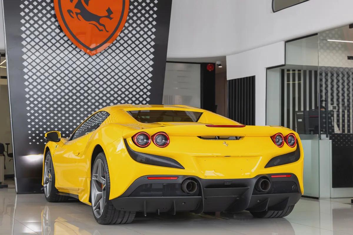 Ferrari F8 Spider | Pristine | Fully Carbon Interior Exterior | Carbon Steering Paddles-8-8