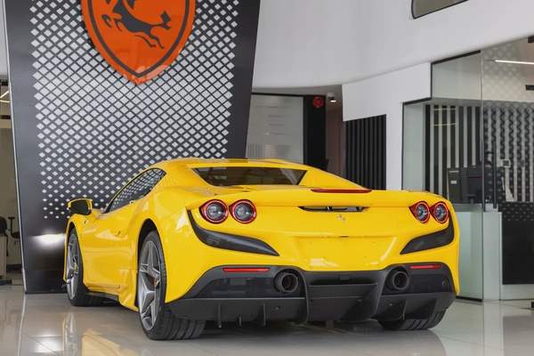 Ferrari F8 Spider | Pristine | Fully Carbon Interior Exterior | Carbon Steering Paddles