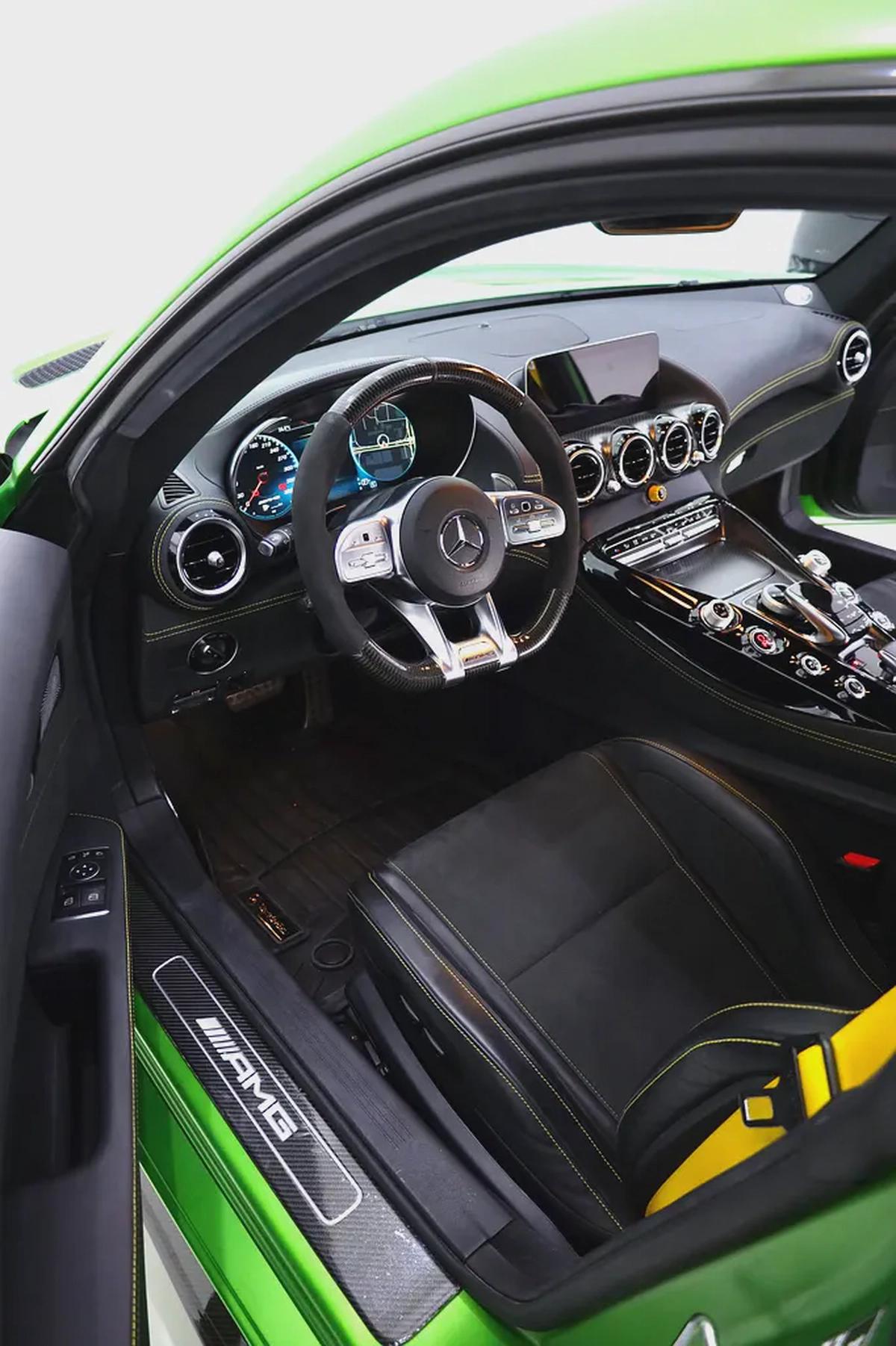 MERCEDES BENZ GTR - FULL CARBON PACKAGE + WARRANTY UPON REQUEST-4-4