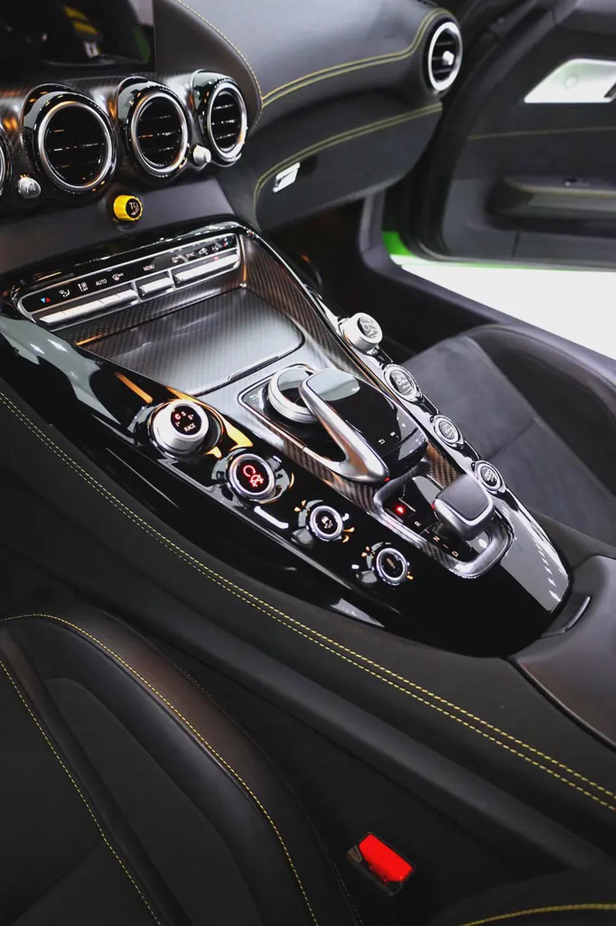 MERCEDES BENZ GTR - FULL CARBON PACKAGE + WARRANTY UPON REQUEST-5-5