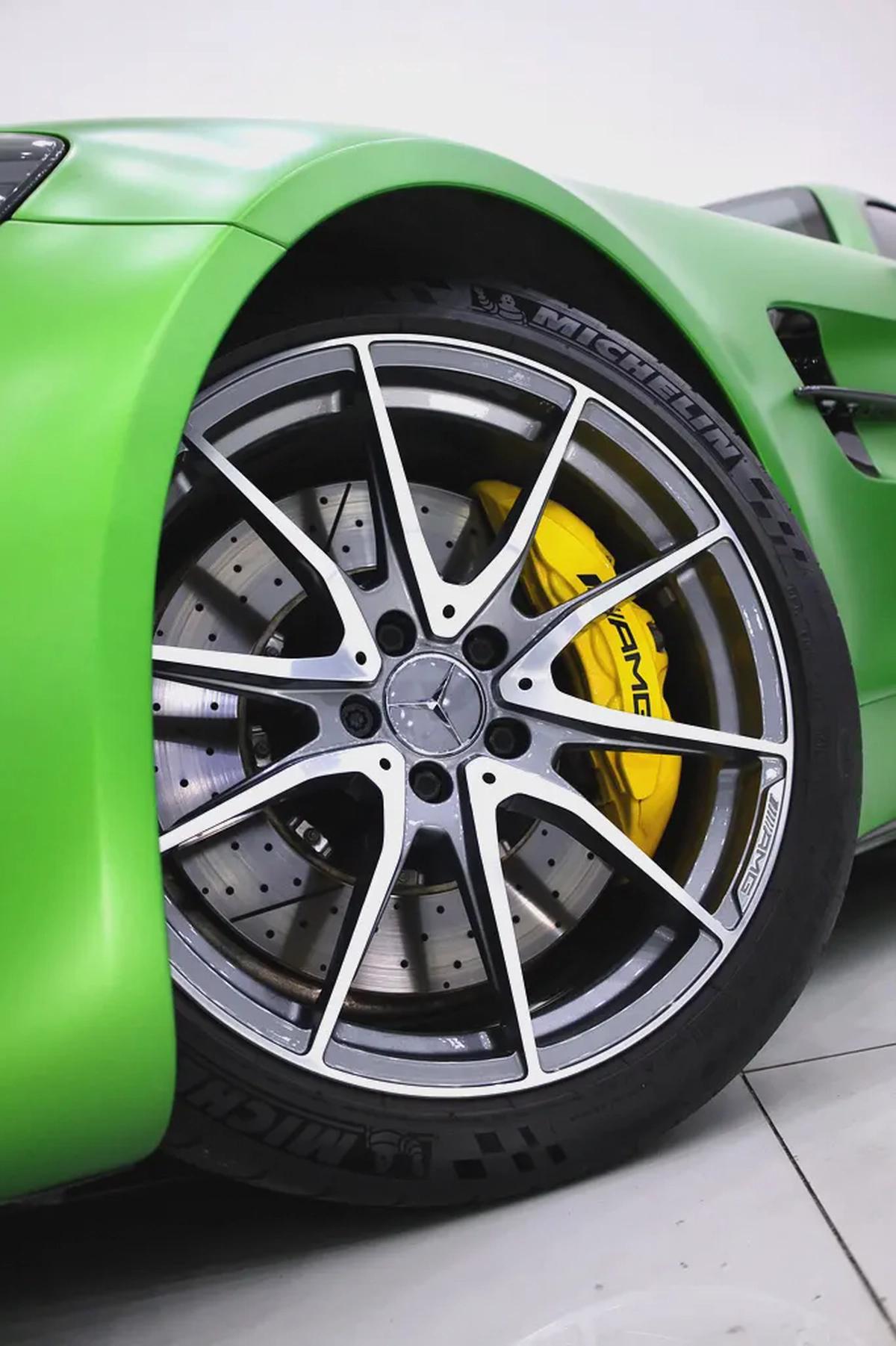 MERCEDES BENZ GTR - FULL CARBON PACKAGE + WARRANTY UPON REQUEST-7-7