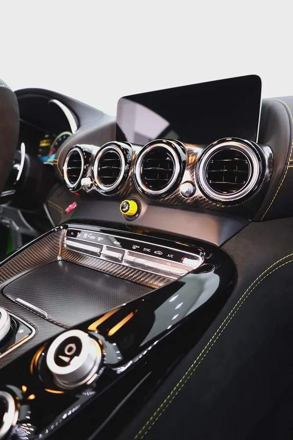 MERCEDES BENZ GTR - FULL CARBON PACKAGE + WARRANTY UPON REQUEST