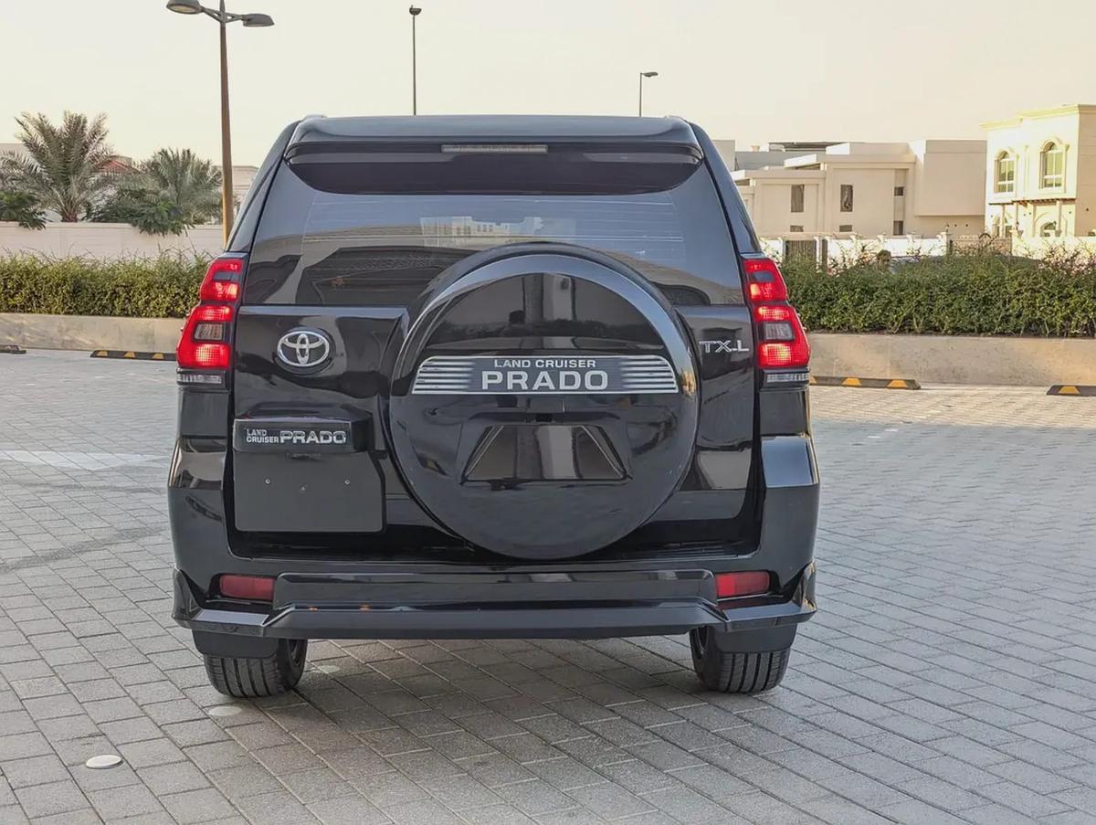 TOYOTA PRADO 2012 FACELIFTED 2023 GCC V6 4.0L IN EXCELLENT CONDITION-15-15