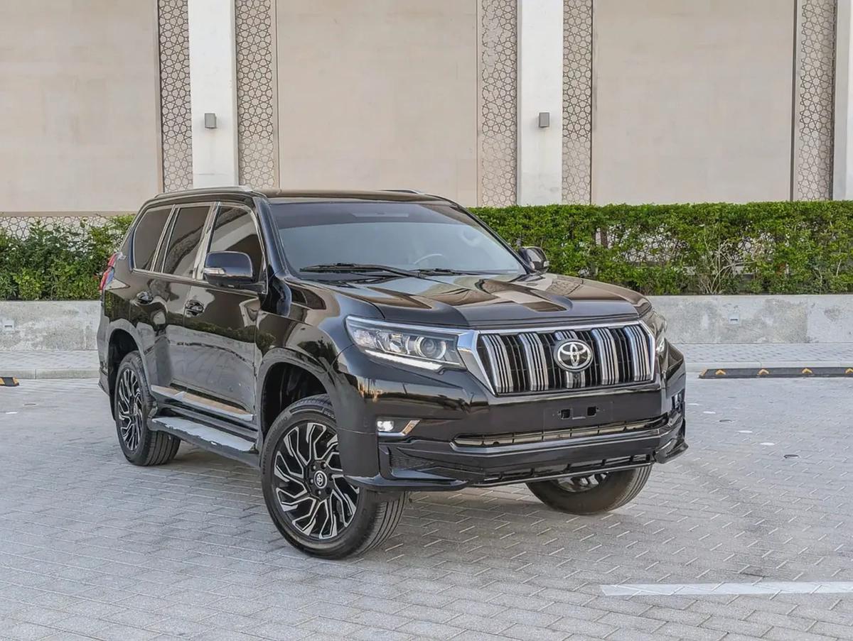 TOYOTA PRADO 2012 FACELIFTED 2023 GCC V6 4.0L IN EXCELLENT CONDITION-17-17