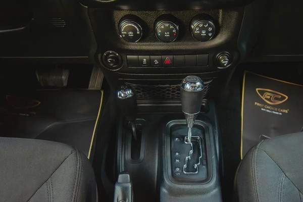 AED 2,122/Month | Jeep Service History | Free Warranty | GCC Specs | REF#J01654