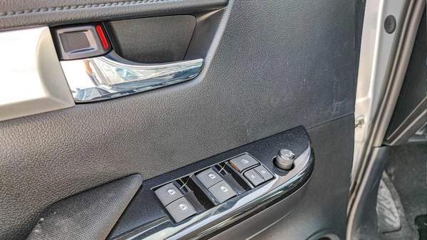 Toyota Hilux HILUX 2.4L FOLL OPTION DIESEL