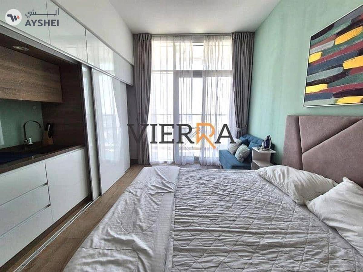 Upgraded and Fully Furnished | Premium Location-4-4