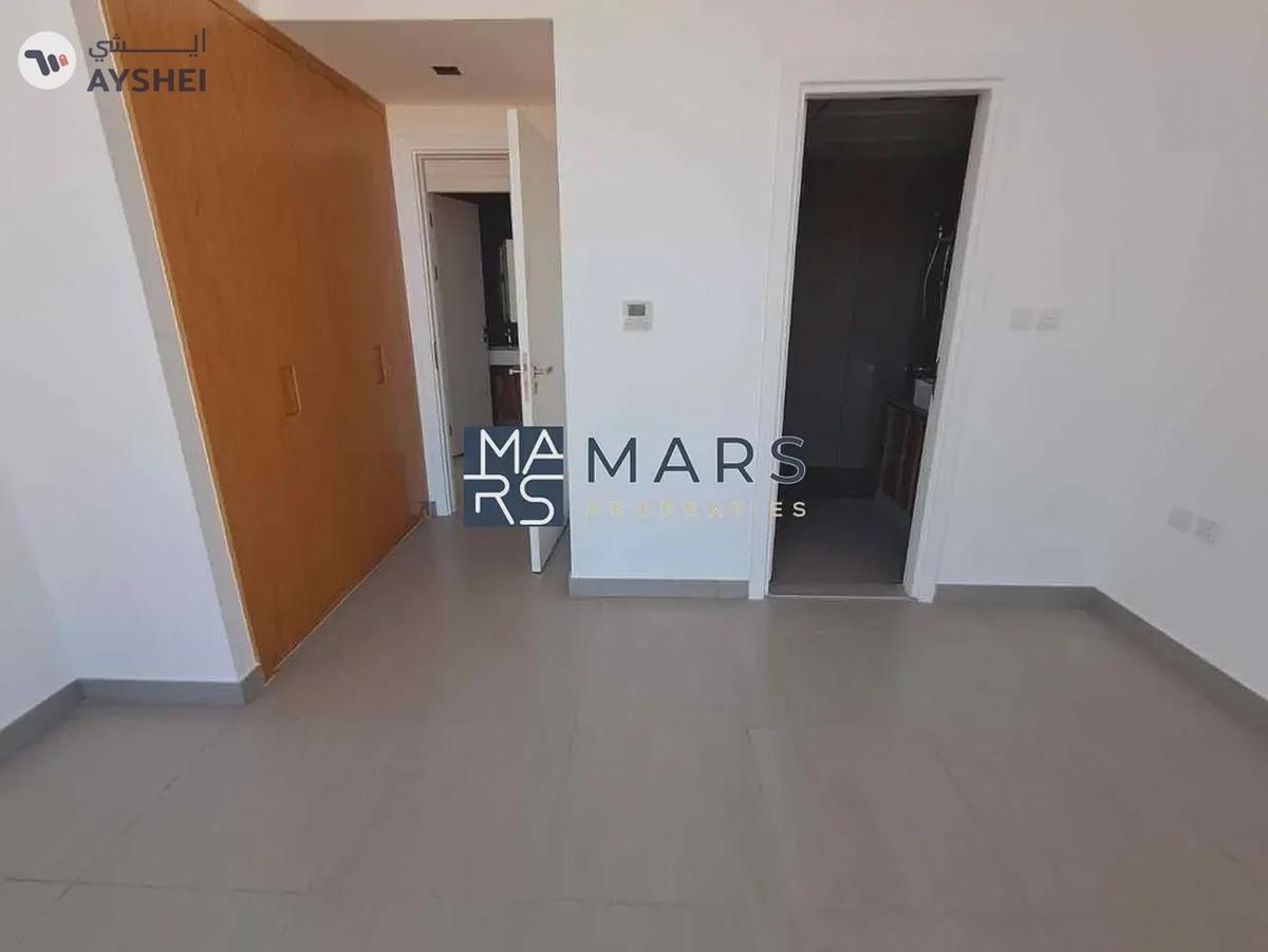 Available Now | Family Community | Vacant-3-3