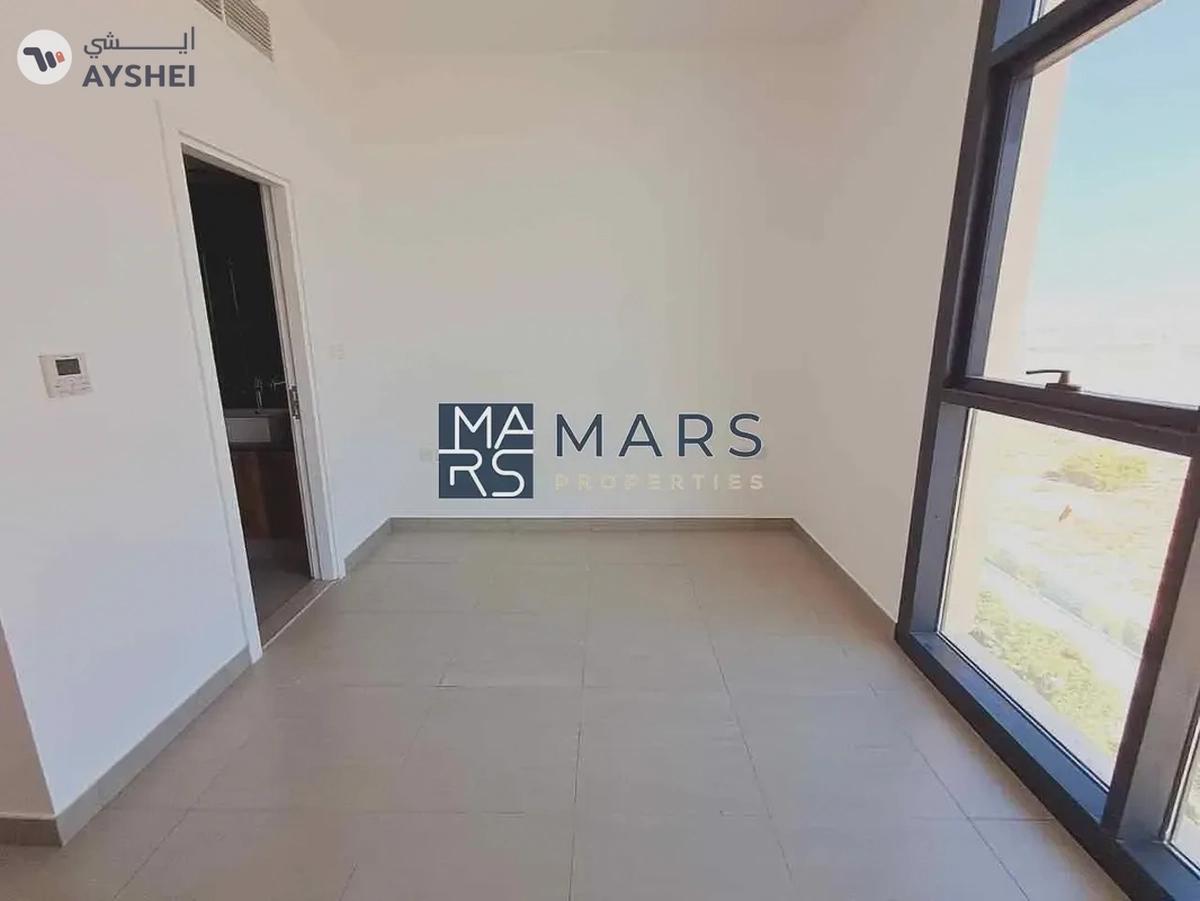 Available Now | Family Community | Vacant-4-4