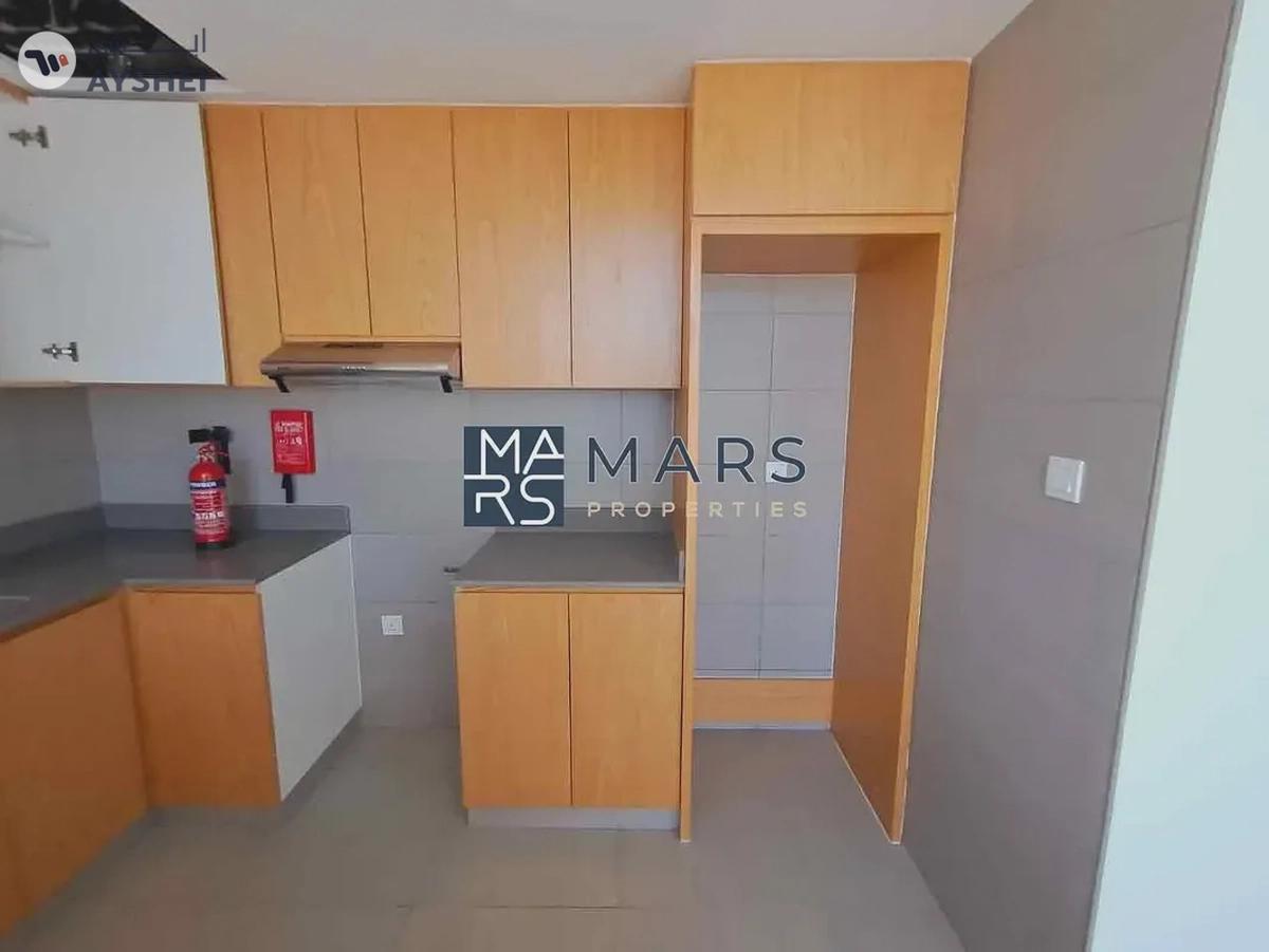 Available Now | Family Community | Vacant-8-8