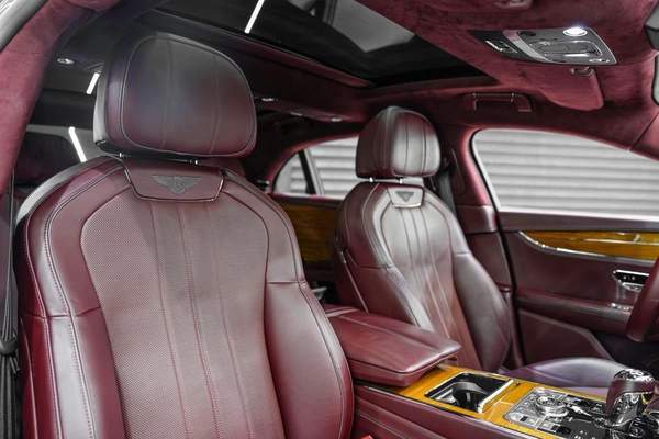 Bentley Continental Flying Spur V8