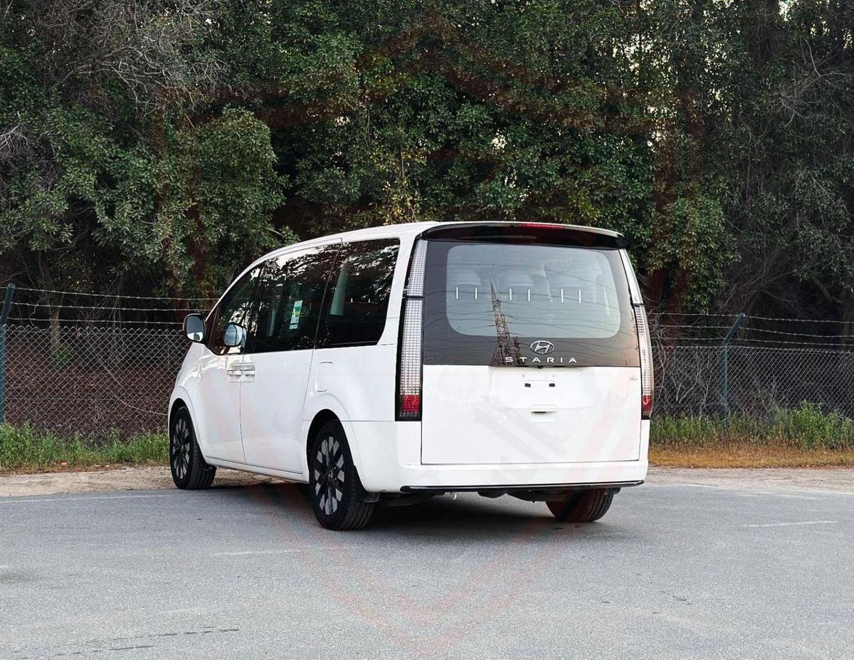 Used Hyundai Staria 2023-23-23