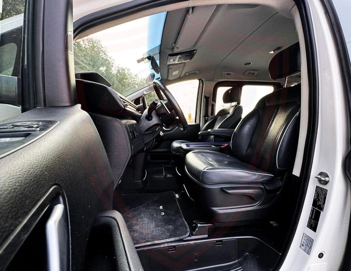 Used Hyundai Staria 2023-9-9