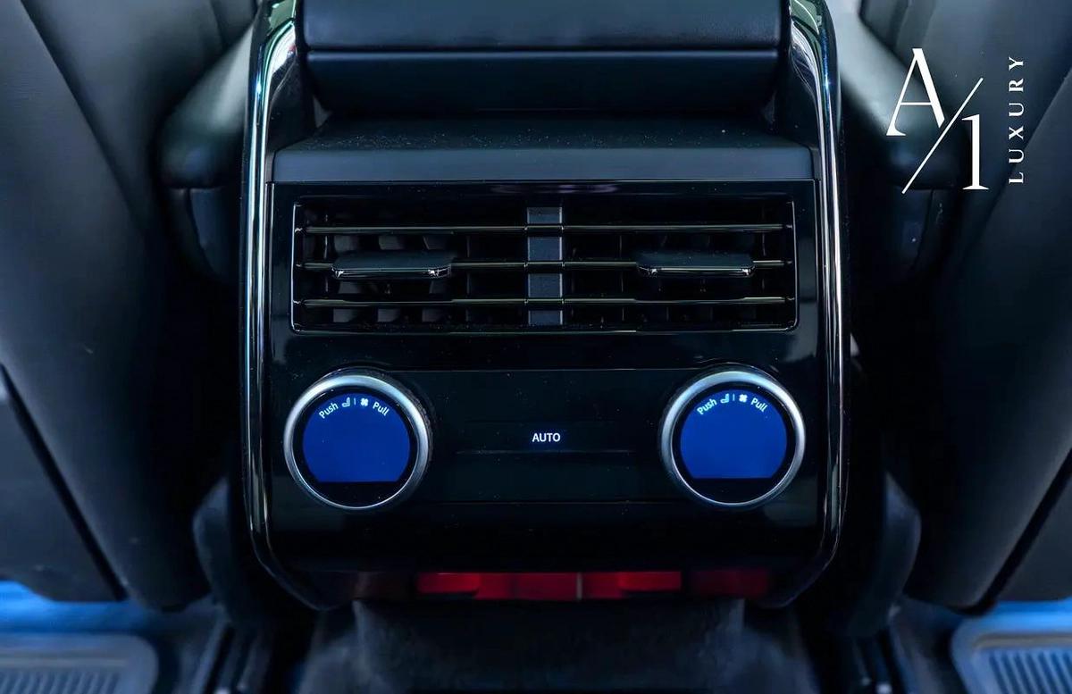 2025 Range Rover Sport, P530 Autobiography, Fully Loaded, American Spec Converted To GCC-3-3
