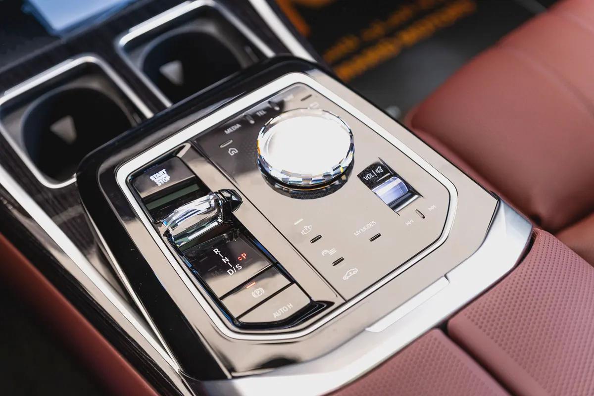 BMW 7-Series 735i 2026 - GCC Specs - Like New!-7-7